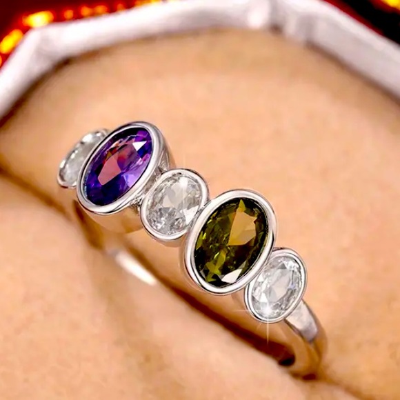 🆕Elegant 5 💍 Zircon (Amethyst & Green Sapphire) 925 Silver Plated Ring: Size 8 - Picture 5 of 6